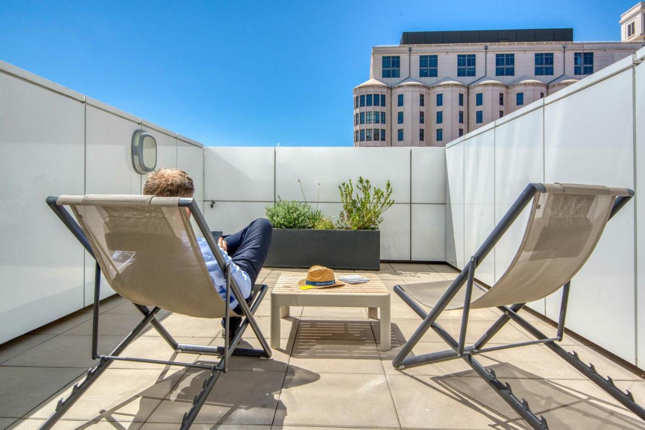 Golden Tulip Marseille Euromed Hotel Екстериор снимка