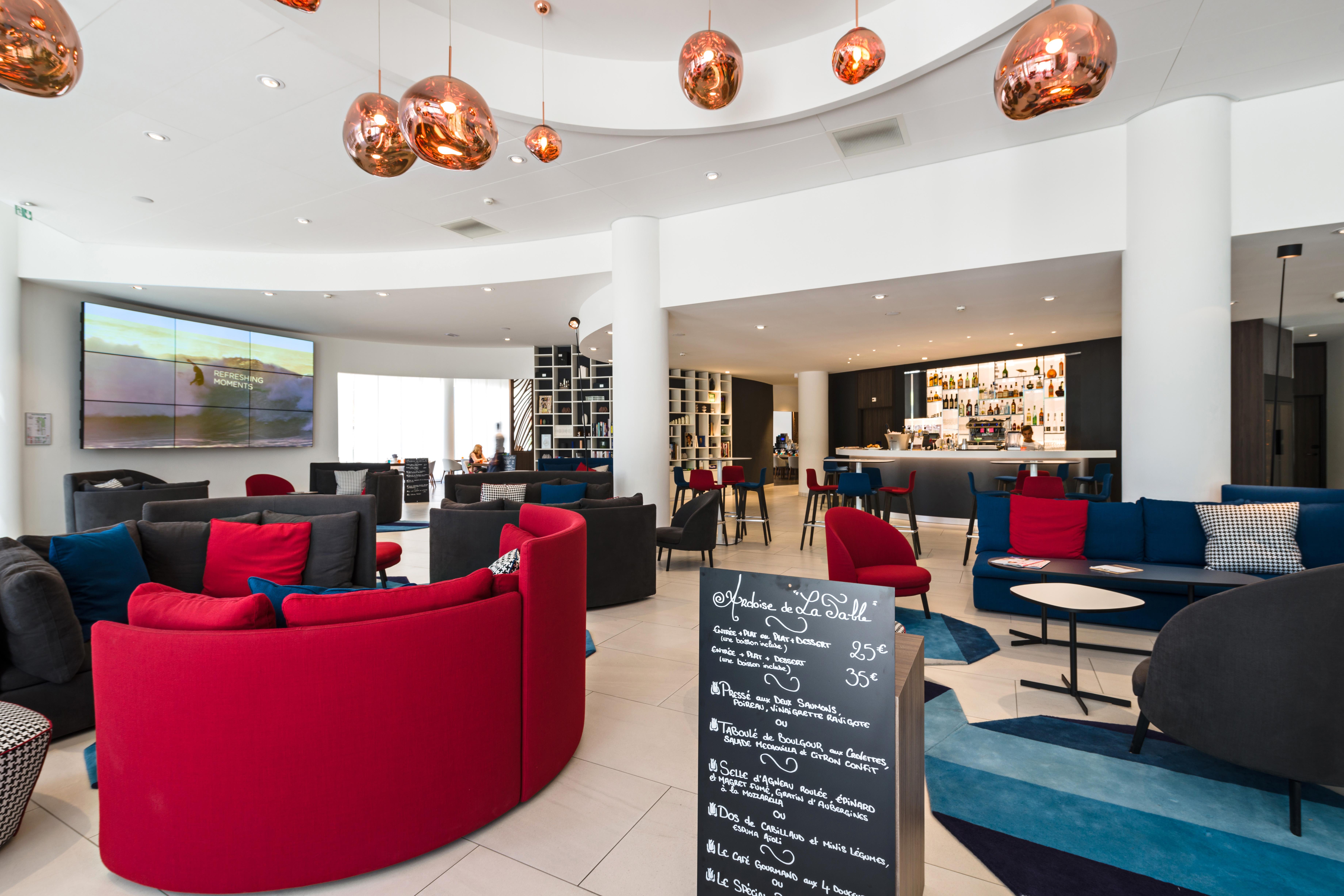 Golden Tulip Marseille Euromed Hotel Екстериор снимка