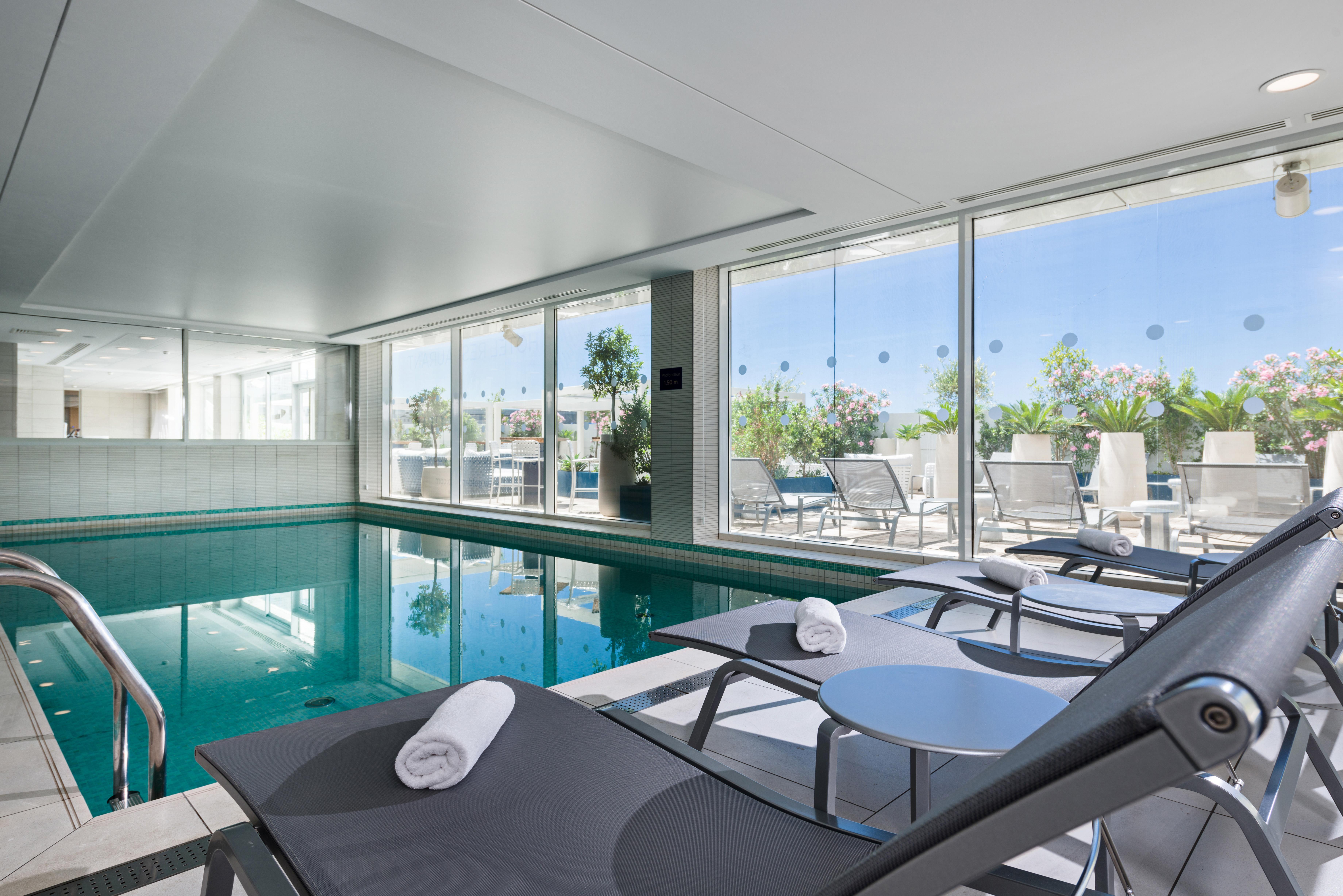 Golden Tulip Marseille Euromed Hotel Екстериор снимка