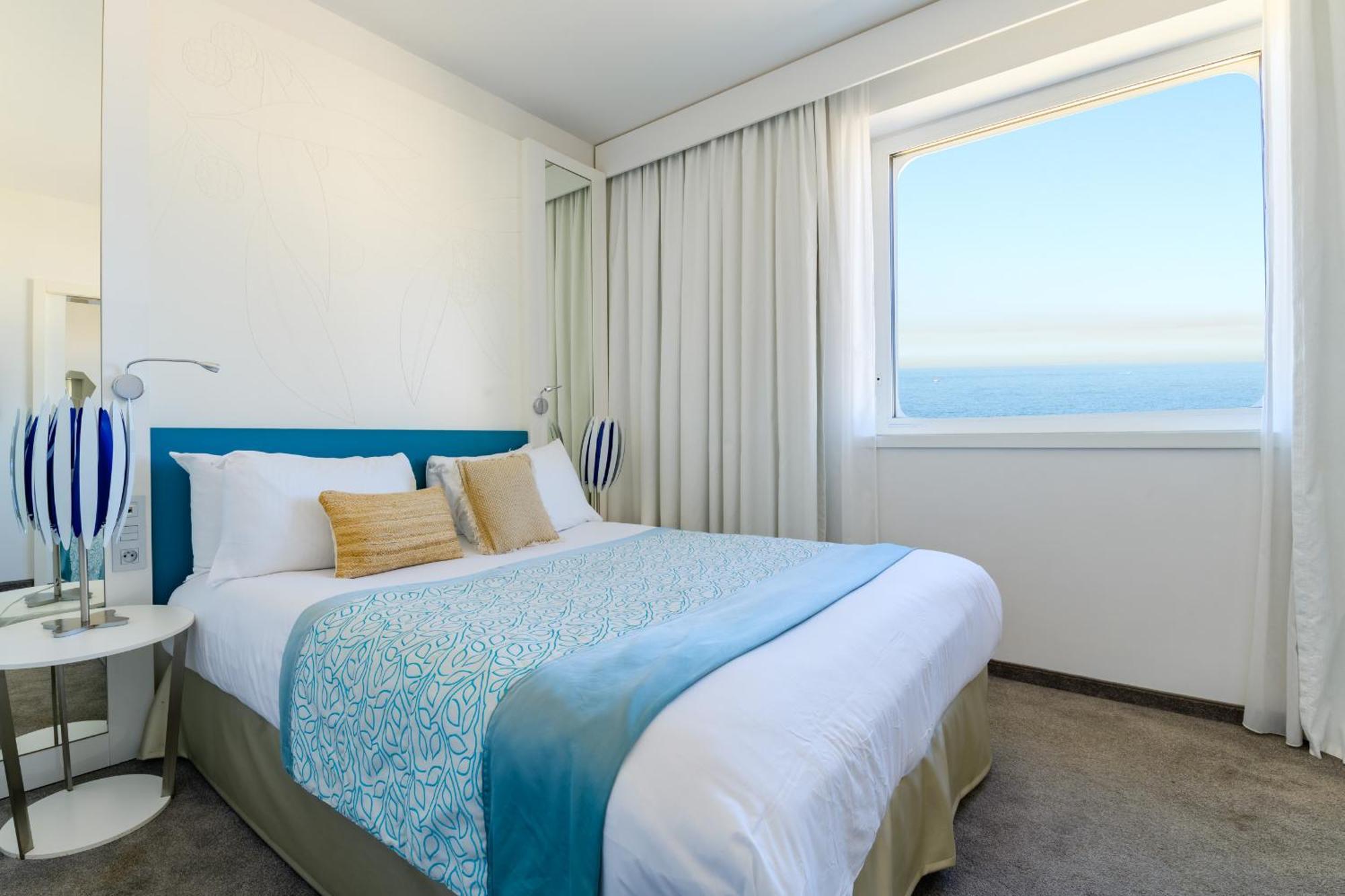 Golden Tulip Marseille Euromed Hotel Екстериор снимка