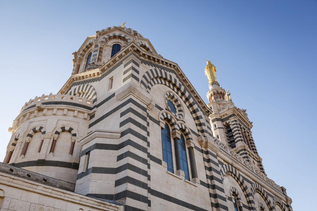 Golden Tulip Marseille Euromed Hotel Екстериор снимка